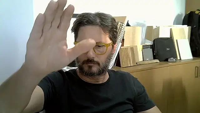 Cellino4 online show from October 2025 03:46:02 PM