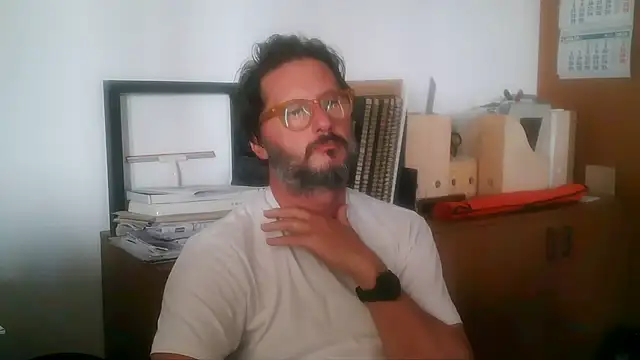 Cellino4 online show from July 2026 03:59:01 PM
