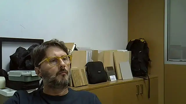 Cellino4 online show from October 2025 04:00:01 PM