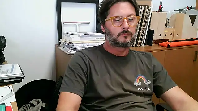 Cellino4 online show from June 2026 03:45:01 PM