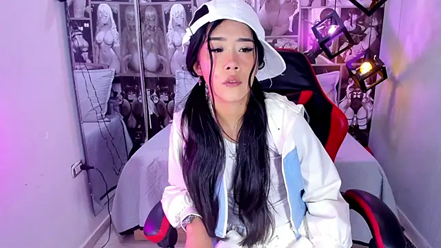 Lil ceyy online show from October 2025 07:47:02 PM