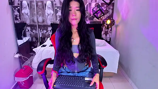 Lil ceyy online show from September 2025 07:25:02 PM