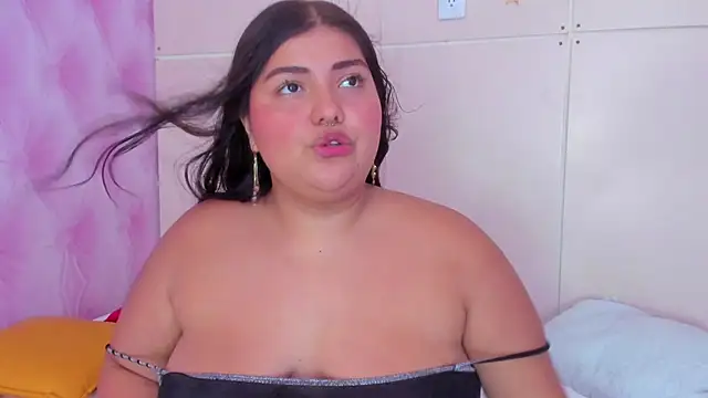 TaniaBellini online show from February 2025 03:31:01 PM