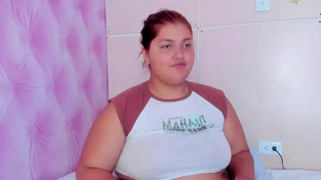 TaniaBellini online show from March 2025 03:40:02 PM