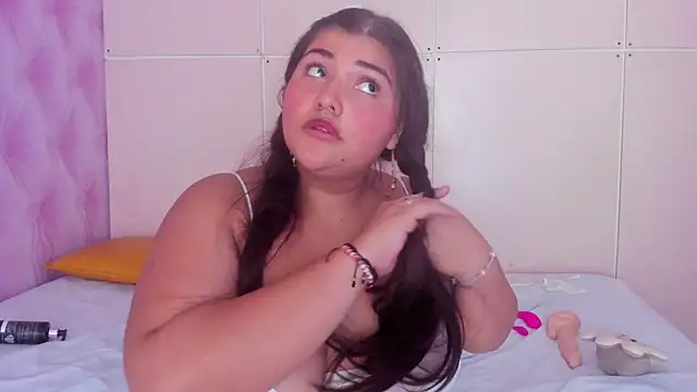 TaniaBellini online show from February 2025 03:54:01 PM