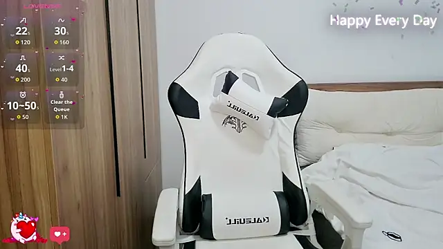 SlewVirus online show from October 2025 06:53:01 PM