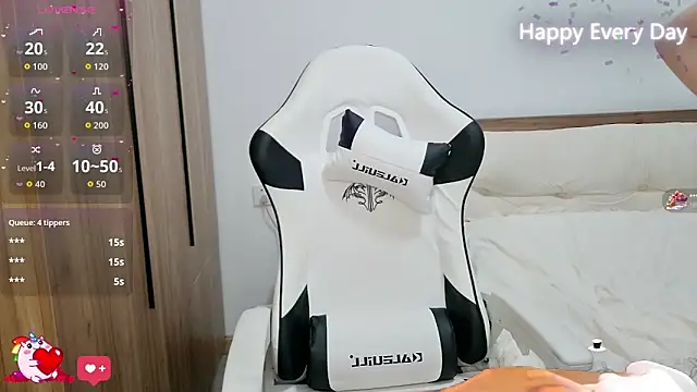 Snapshot of SlewVirus chatting on October 2025 05:47:01 PM SlewVirus online show from October 2025 05:47:01 PM