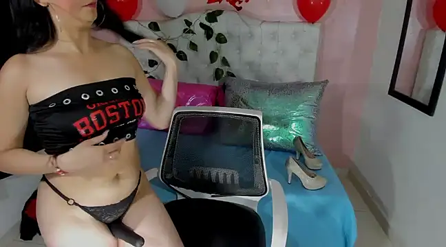 EmmySweett2 online show from February 2025 04:04:02 PM
