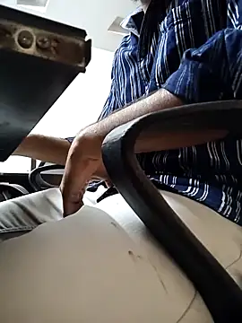 braveman999 online show from November 2025 10:59:02 AM