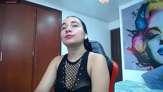 Maylin horny19 online show from February 2026 07:16:01 PM