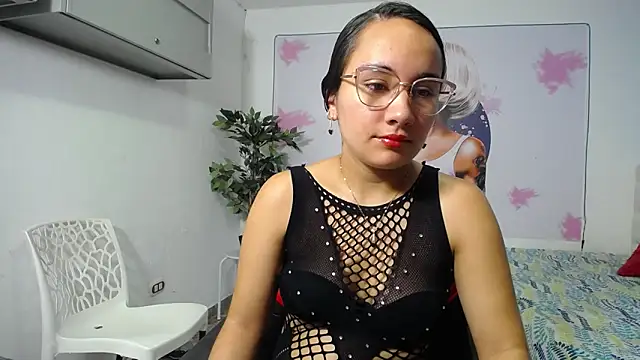 Maylin horny19 online show from April 2026 07:07:02 PM