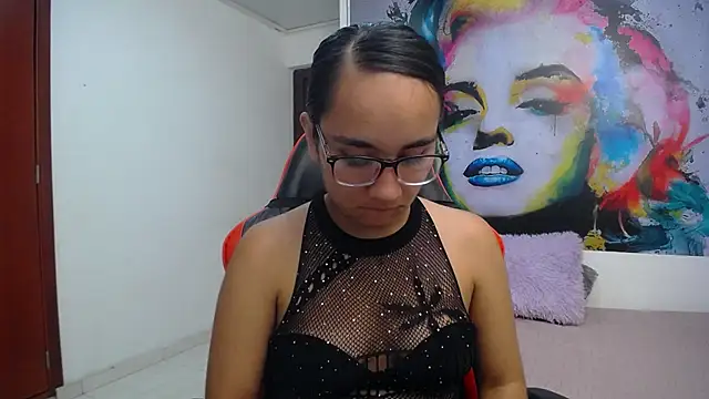 Maylin horny19 online show from December 2025 08:04:02 PM