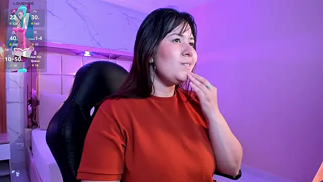 Snapshot of zoes_milee chatting on November 2025 11:32:01 AM zoes milee online show from November 2025 11:32:01 AM