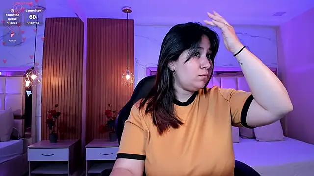 zoes milee online show from February 2026 11:56:01 AM