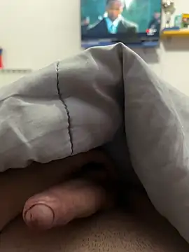 Snapshot of lucarioos06 chatting on January 2025 09:51:02 PM lucarioos06 online show from January 2025 09:51:02 PM