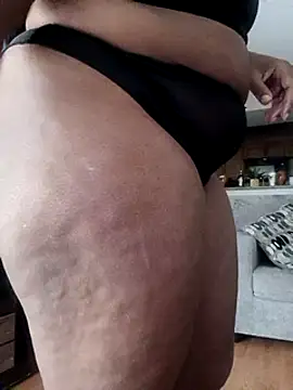 chocolatechipkukky85 online show from January 2025 02:55:01 PM