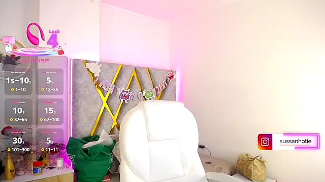 Snapshot of SussanHottye1_ chatting on November 2025 10:14:02 AM SussanHottye1 online show from November 2025 10:14:02 AM