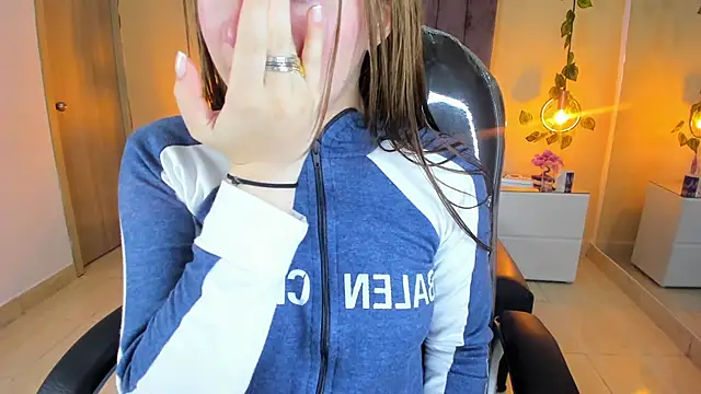 Dahlia Rousse online show from December 2025 06:09:02 PM