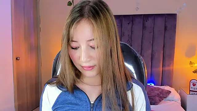 Dahlia Rousse online show from December 2025 06:04:01 AM