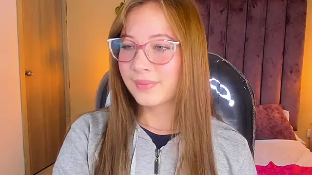 Dahlia Rousse online show from November 2025 05:06:01 PM