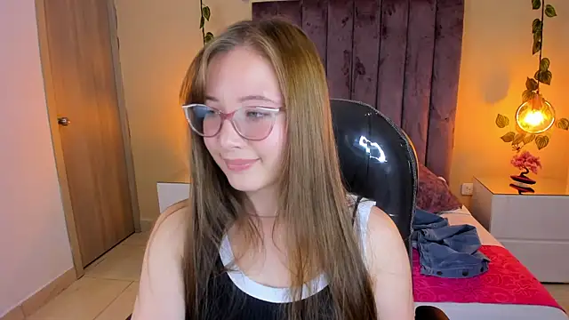 Dahlia Rousse online show from October 2025 10:09:01 PM