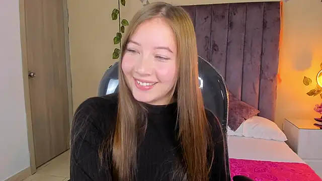 Dahlia Rousse online show from October 2025 10:12:02 PM