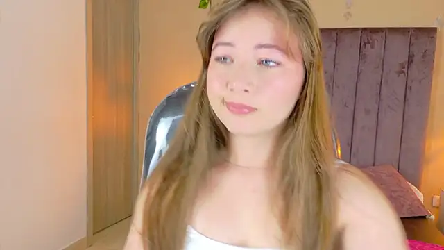 Dahlia Rousse online show from February 2026 01:57:02 PM