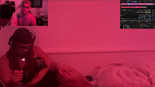 Snapshot of vittote chatting on October 2025 09:15:02 PM vittote online show from October 2025 09:15:02 PM