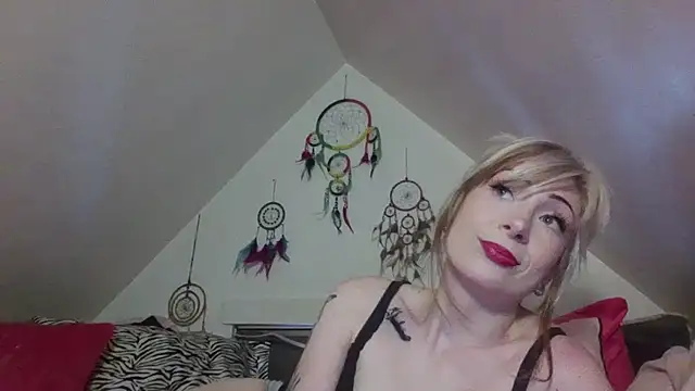 miamimintbaby online show from January 2025 06:28:02 PM