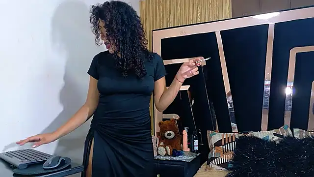 SolEvanss online show from September 2025 01:17:01 PM