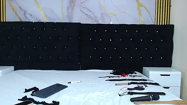 SalomeSimonz online show from March 2026 07:52:02 PM