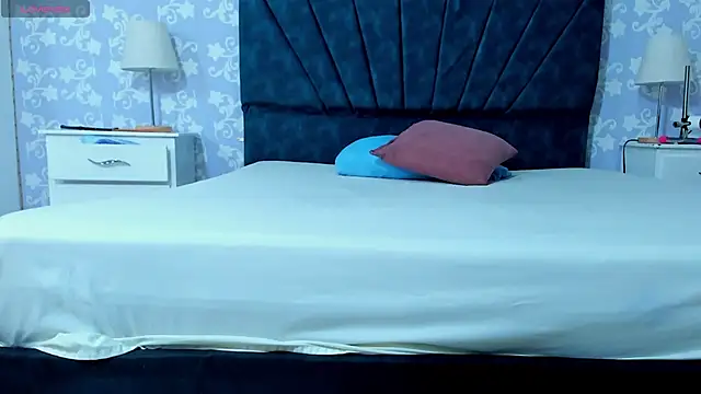 Snapshot of SalomeSimonz chatting on November 2025 07:18:01 PM SalomeSimonz online show from November 2025 07:18:01 PM