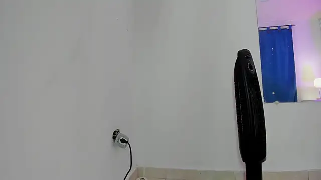 SalomeSimonz online show from March 2026 02:40:02 PM