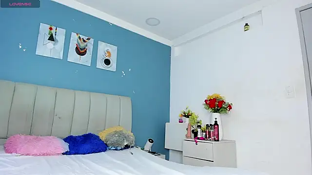 Camerun n Damian online show from November 2025 03:11:01 AM