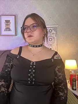 Veronica simons online show from July 2026 09:48:02 PM