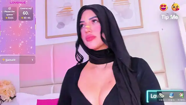 taylorsmiiith  online show from February 2026 07:14:02 PM