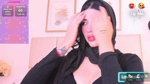 taylorsmiiith  online show from March 2026 07:26:01 PM