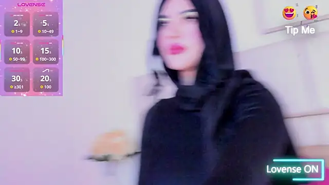 taylorsmiiith  online show from February 2026 01:11:01 PM