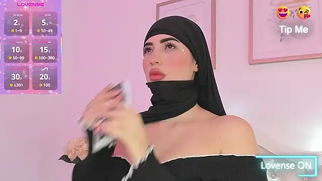 taylorsmiiith  online show from January 2026 07:17:01 PM