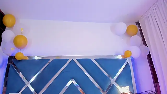 Snapshot of LucineArias chatting on December 2025 01:32:02 PM LucineArias online show from December 2025 01:32:02 PM