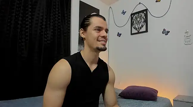 maxi styles online show from February 2025 01:08:01 AM