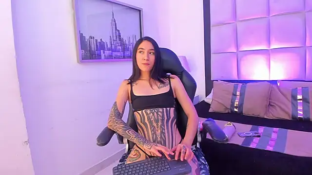 MeganPresleyy online show from June 2026 05:21:02 PM