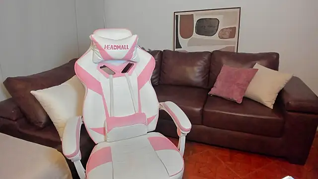 NoaLuxury online show from February 2026 07:13:01 PM