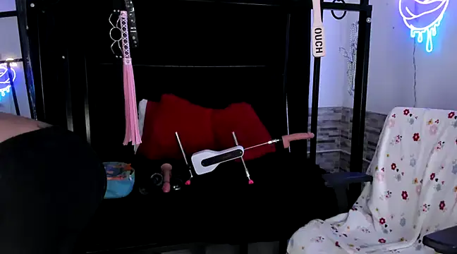 amyswallow7 online show from February 2025 09:04:01 PM