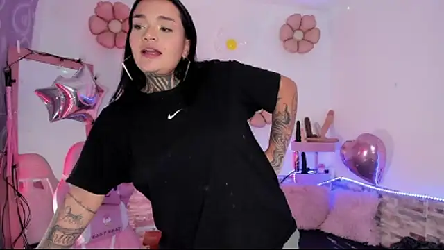 amyswallow7 online show from November 2025 12:22:01 AM