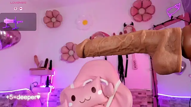 amyswallow7 online show from December 2025 01:43:02 AM