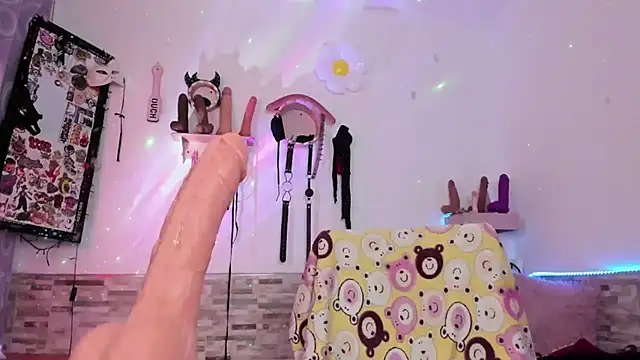 amyswallow7 online show from February 2026 02:45:02 AM