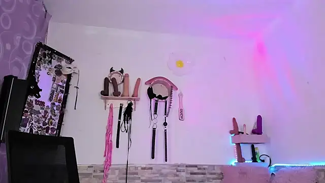 amyswallow7 online show from February 2026 01:52:01 AM