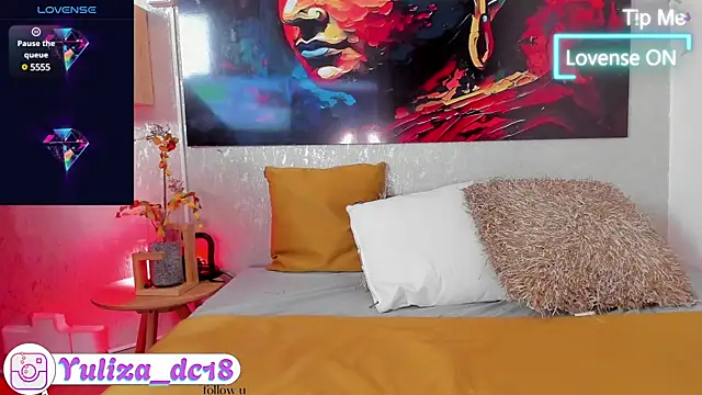 Snapshot of Luxury_Woman chatting on March 2025 08:20:02 PM Luxury Woman online show from March 2025 08:20:02 PM