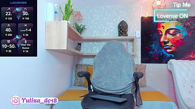 Snapshot of Luxury_Woman chatting on February 2025 03:48:02 PM Luxury Woman online show from February 2025 03:48:02 PM